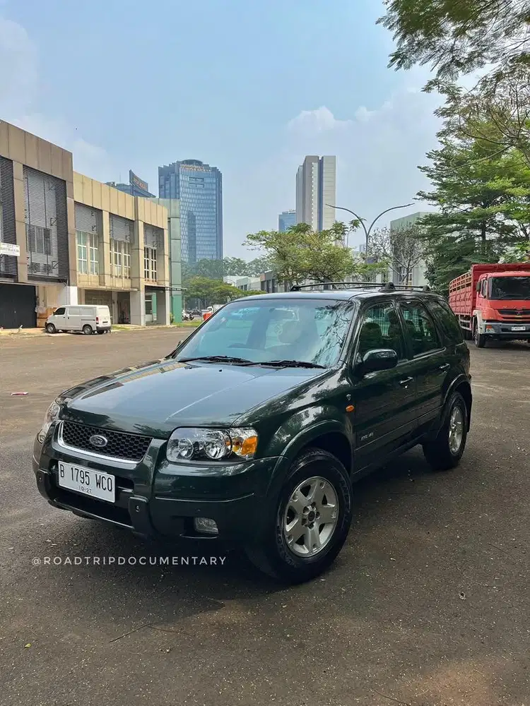FORD ESCAPE XLT 3.0 V6 ANTIK TERAWAT