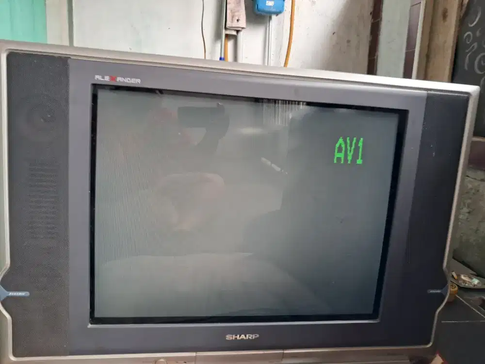 Tv tabung 29 inc merk sharp