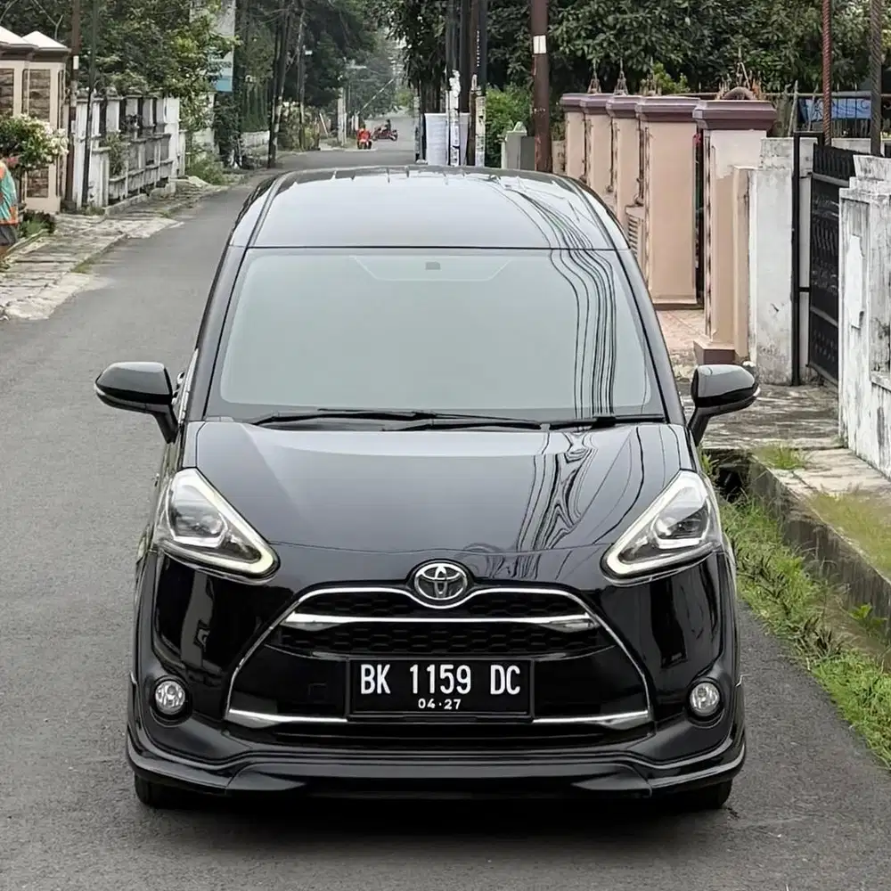 Toyota Sienta Q 1.5 Matic 2017