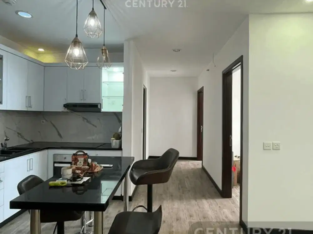 JUAL CEPAT Paladian Park 2BR Renov Furnished Bagus Siap Huni Th
