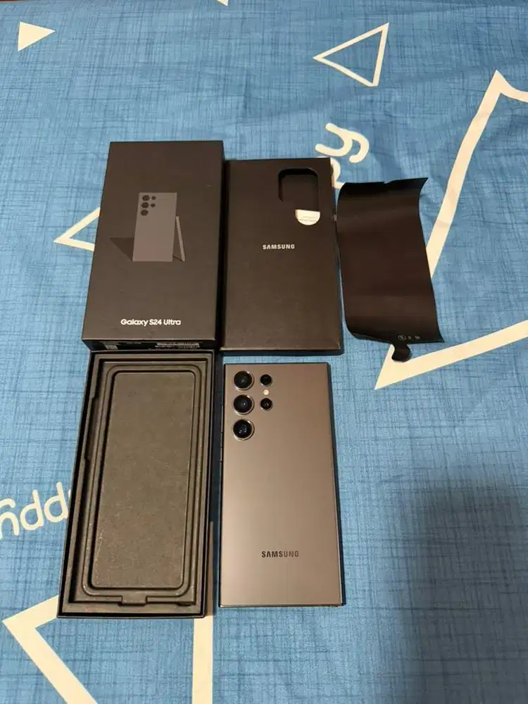 Samsung s24 ultra 5G 12/512 sein