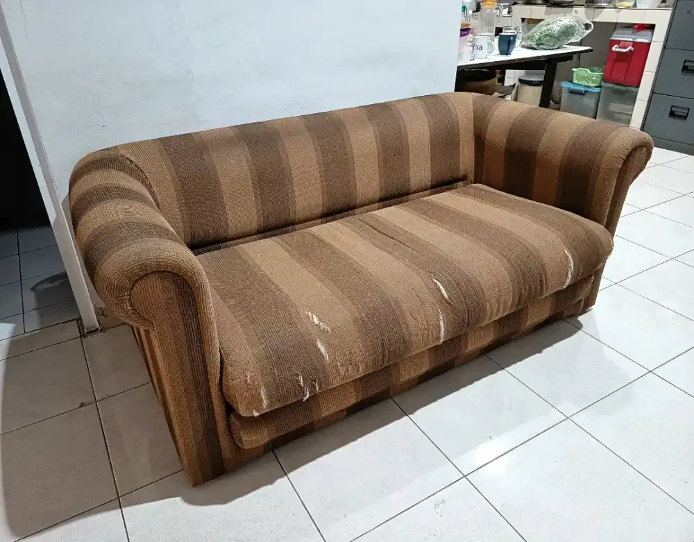 Sova Bed Kondisi Bekas