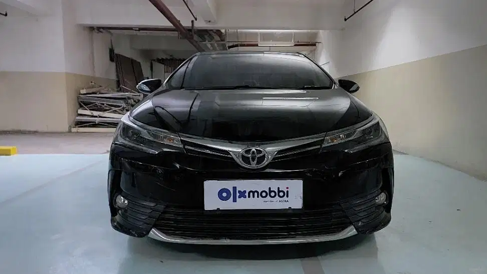TDP 11 JT Toyota Corolla Altis 1.8 V Bensin-AT Hitam 2018