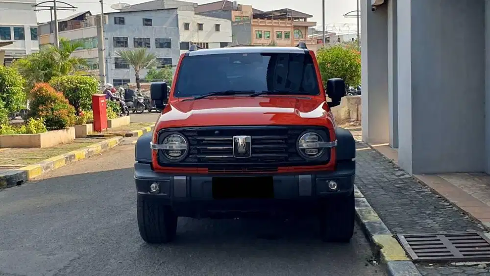 Low Km.6rb  GWM Tank 300 4x4 AWD HEV Hybrid  AT Orange 2024