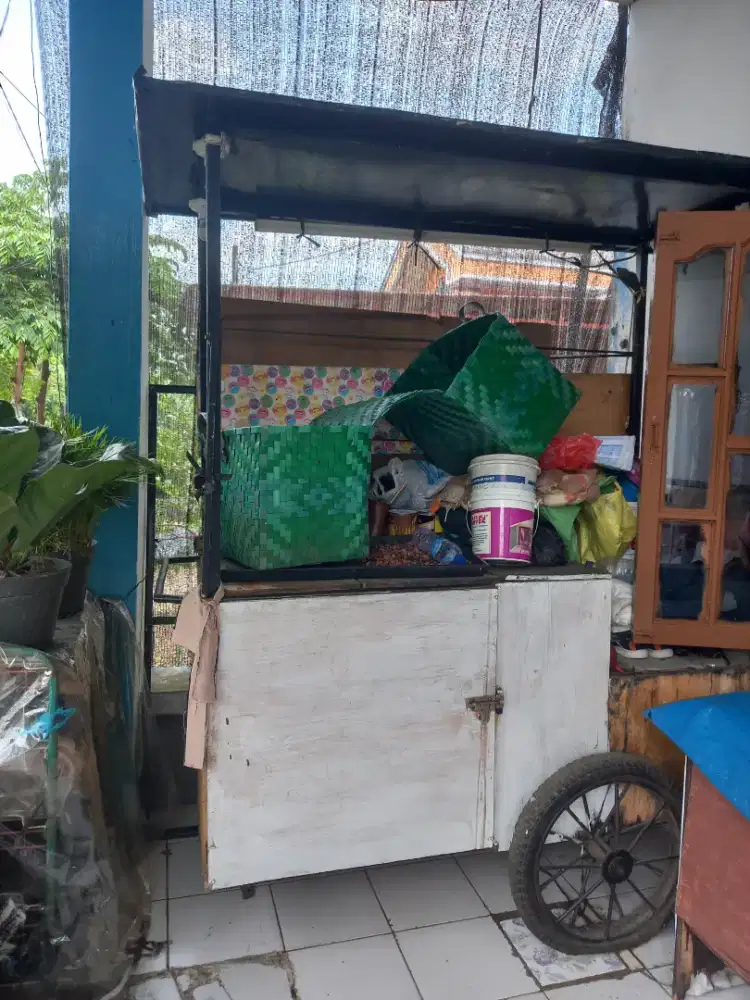 Gerobak jualan dagangan