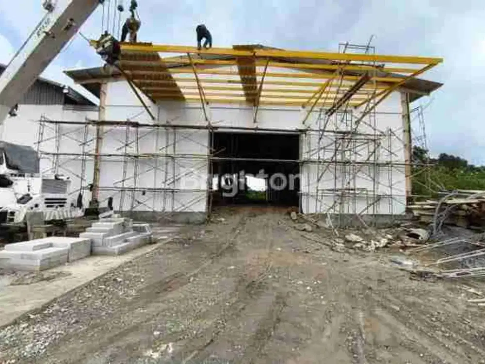 DISEWAKAN GUDANG BESAR PARKIRAN LUAS LOKASI KM 13 PULAU BALANG