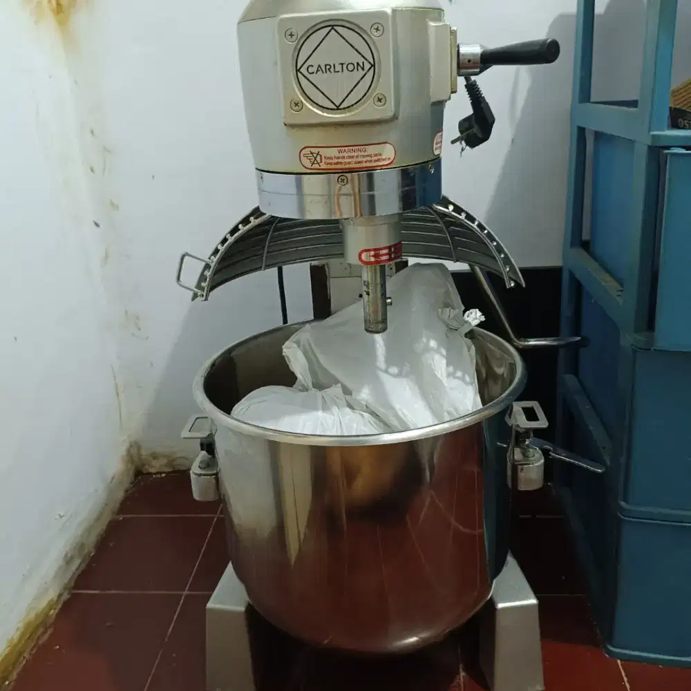 Dijual food mixer kapasitas 30 L