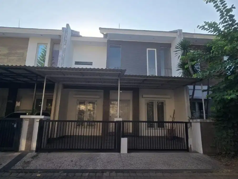Rumah Pakuwon City  MINIMALIS STRATEGIS