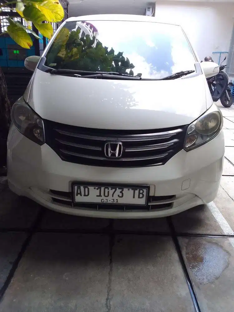 Honda Freed 2011 Bensin