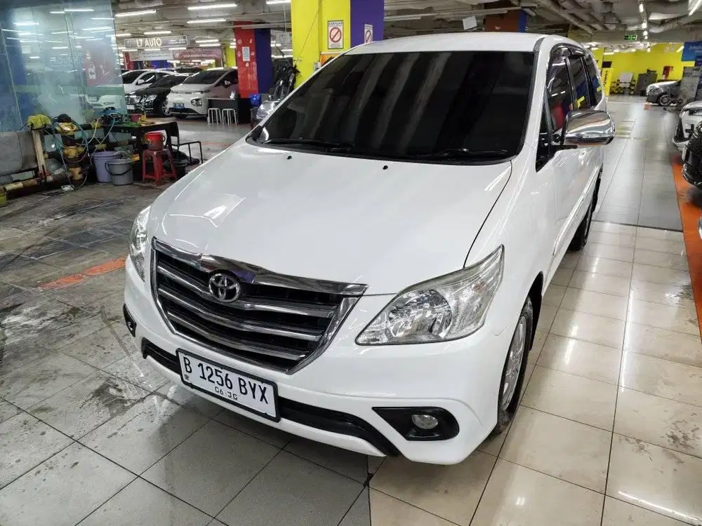 Innova G Diesel 2014 matic dp ringan good condition