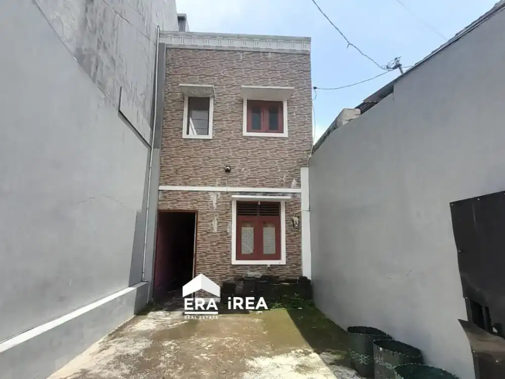 RUMAH KOST DIJUAL DI SOLO DEKAT SMP N 18 SURAKARTA DAN AKPER PATRIA HUSADA