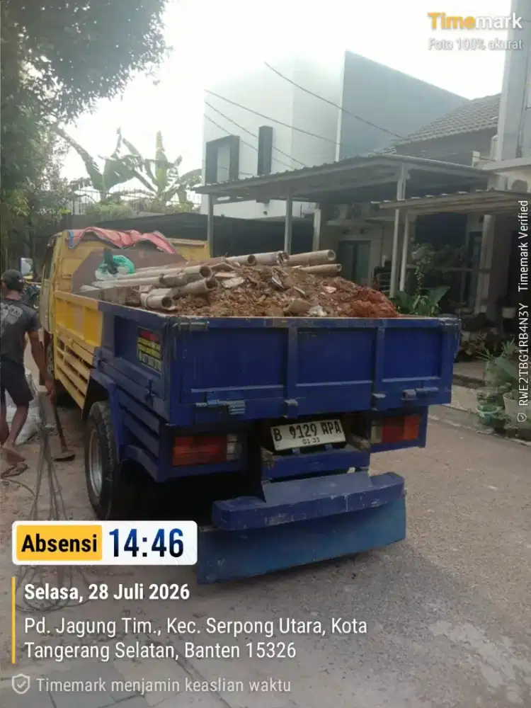 Jasa buang puing dan sampah