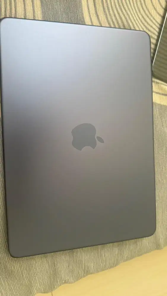 Macbook neo 8/512 touch id (indigo)