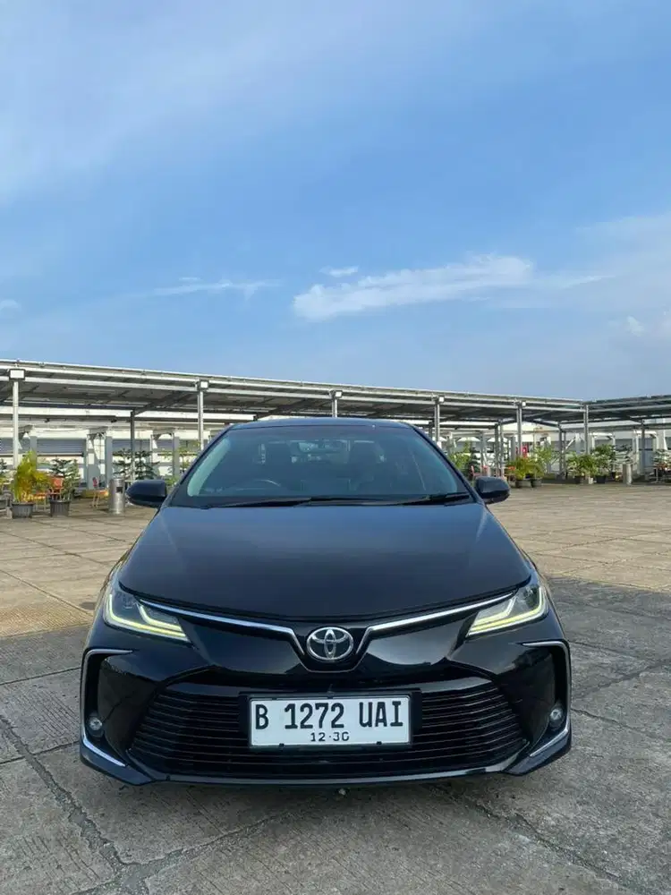 (Istimewa siap pakai) TOYOTA ALTIS 1.8 V AT 2021