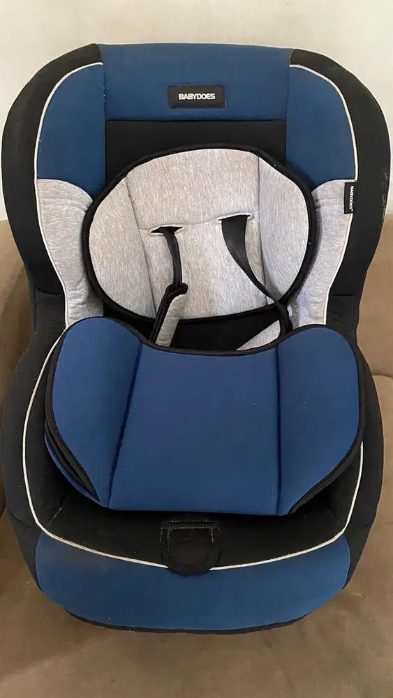 Babydoes CH 875 blue baby car seat