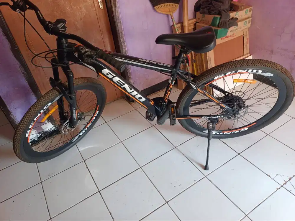 Sepeda gunung genio M3412
