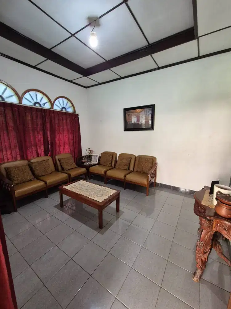 Dijual Rumah Nyaman Halaman Luas Di Ciganitri Dekat ke Tol Buah Batu