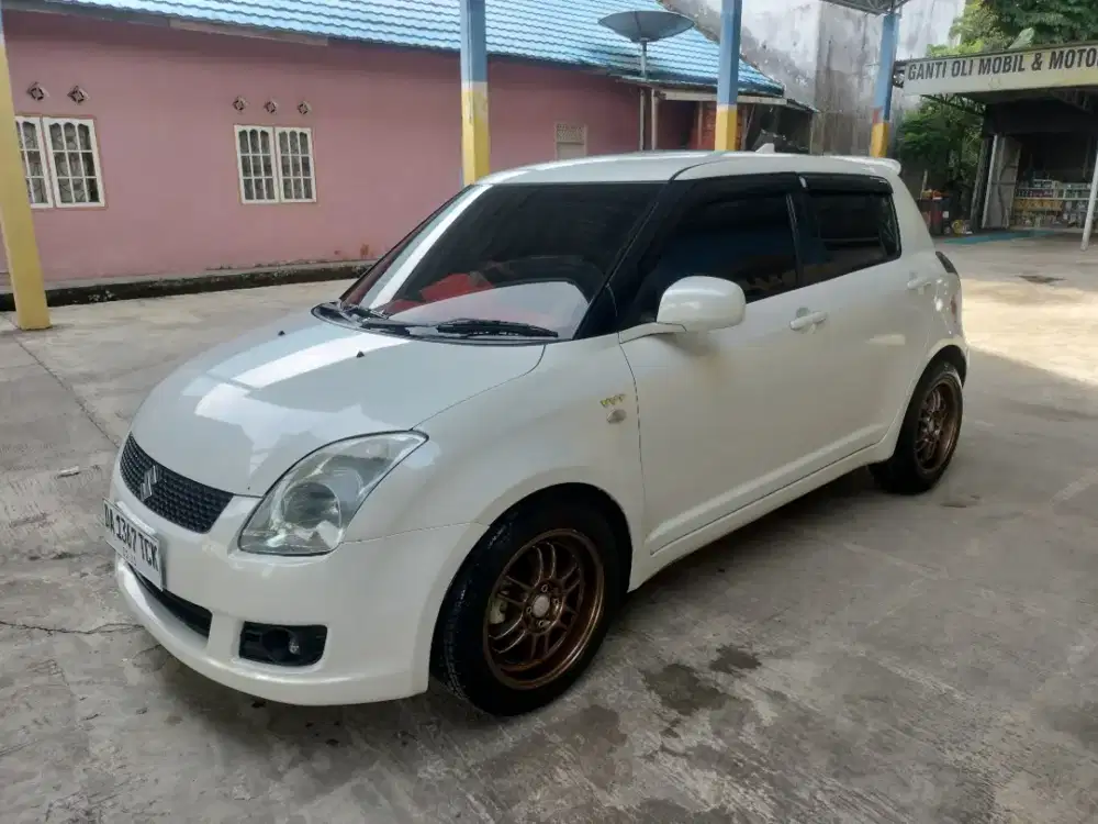 Suzuki Swift 1.5 Tahun 2009 (Metic)