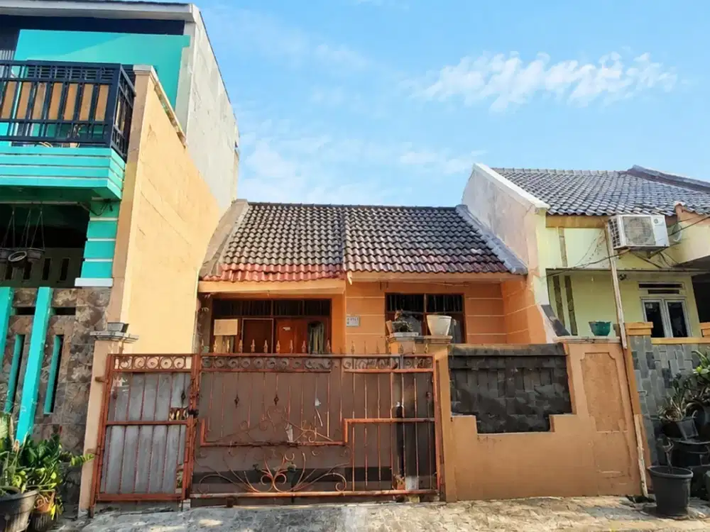 MURAH !!! Jual Rumah Hitung Tanah Saja Di Duta Graha Bekasi