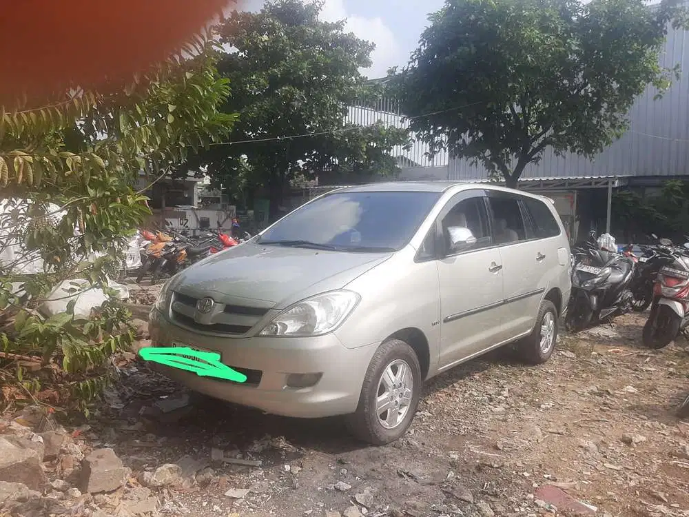 Toyota Kijang Innova 2007 Bensin