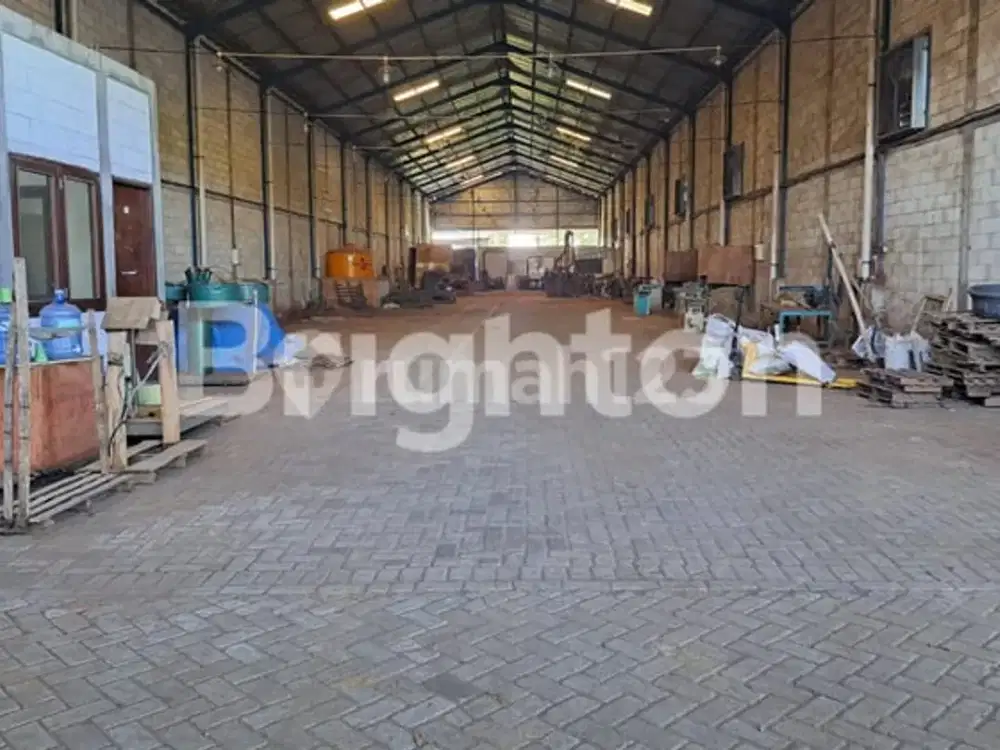 Tanah Beserta Bangunan untuk Pabrik Di Jl Solo Jogja Jombor Klaten
