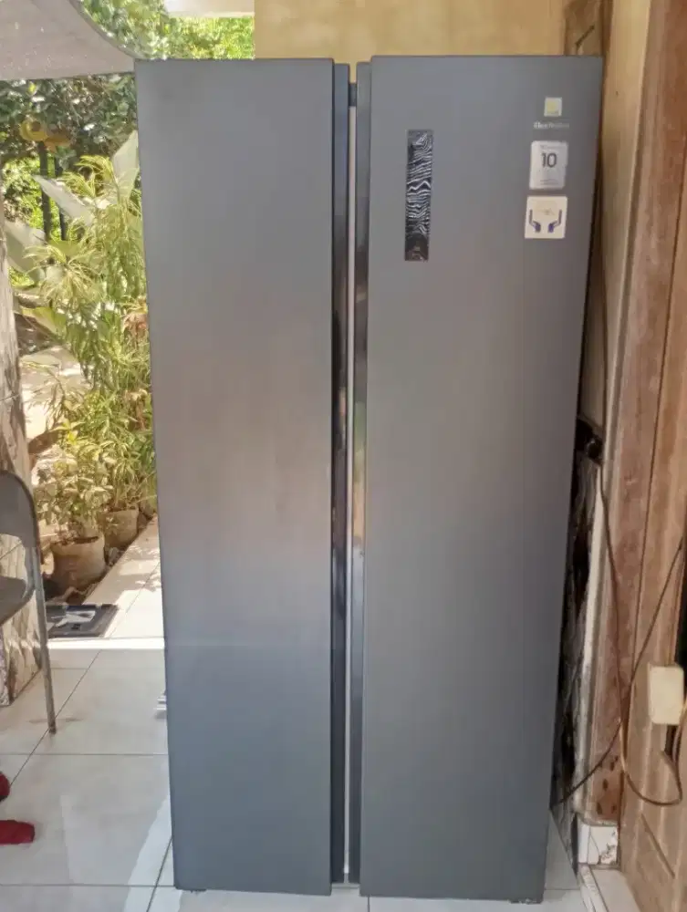Kulkas sbs Elektrolux