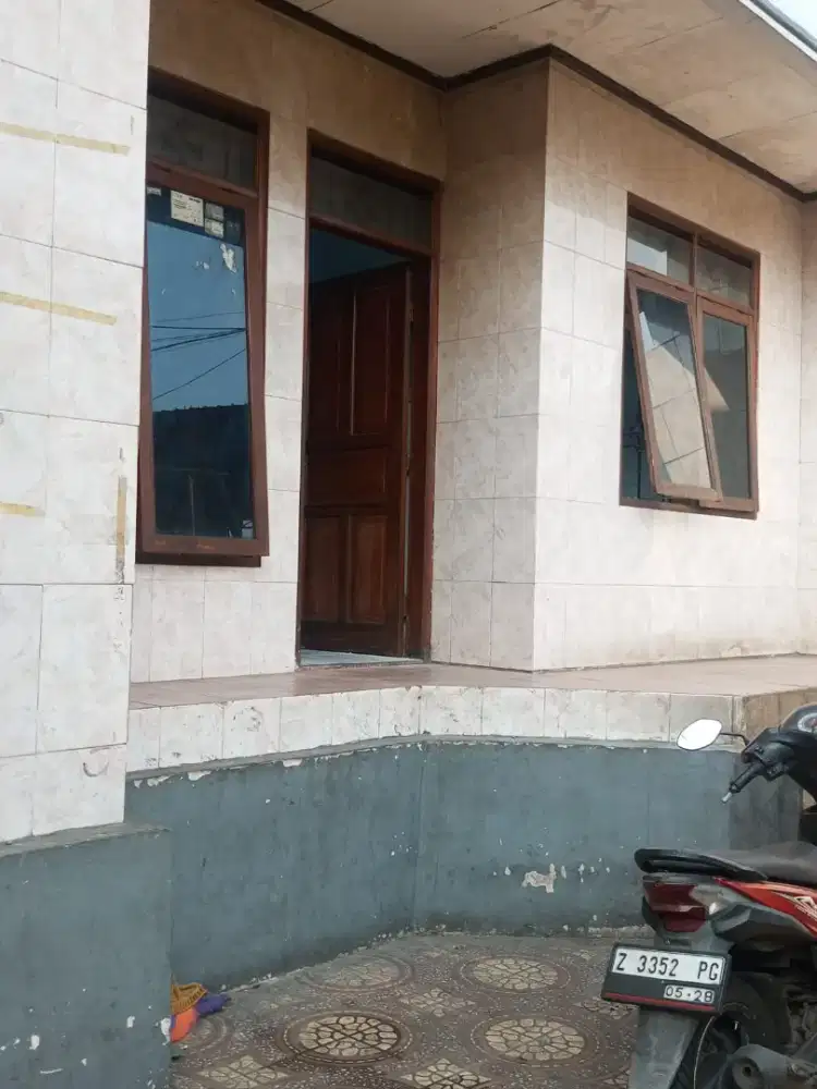 Di sewakan Paviliun