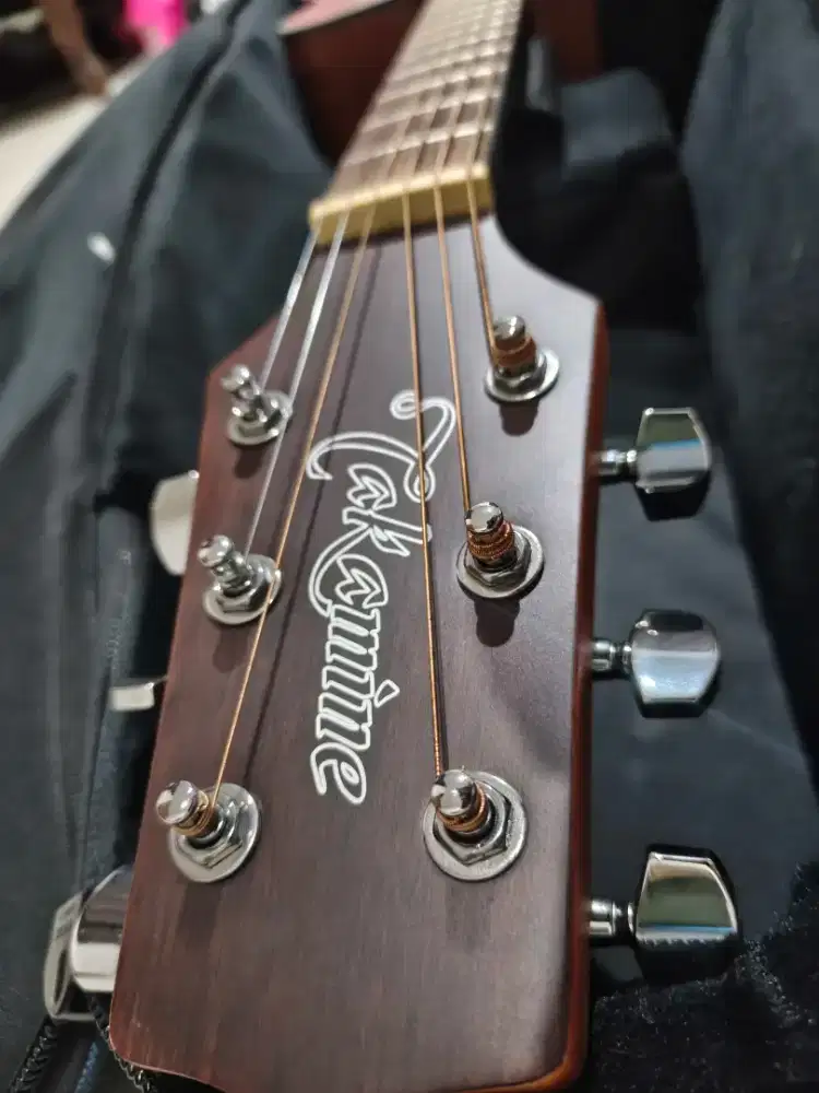 Gitar Akustik Elektrik Takamine