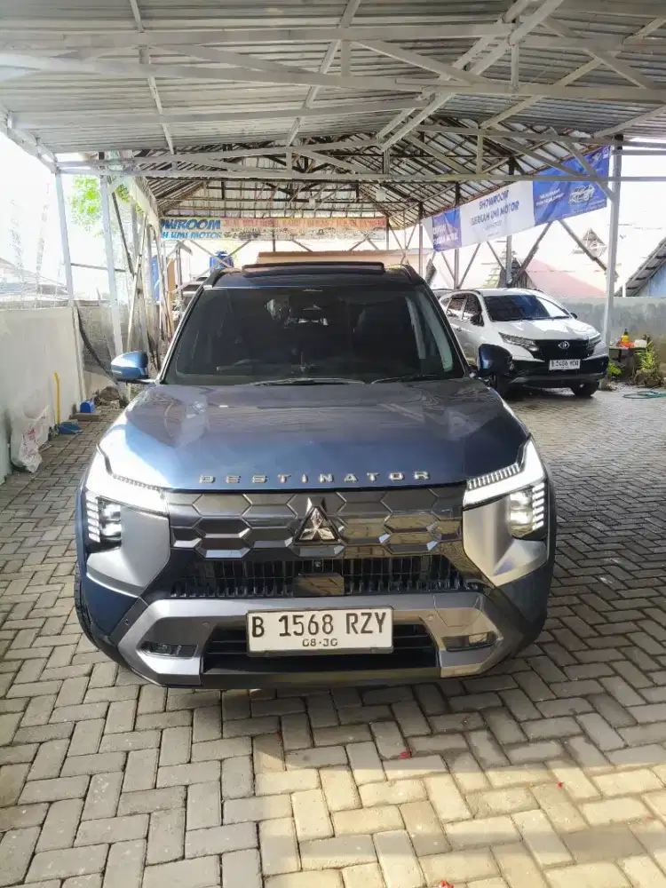 Mitsubishi Destinator Ultime