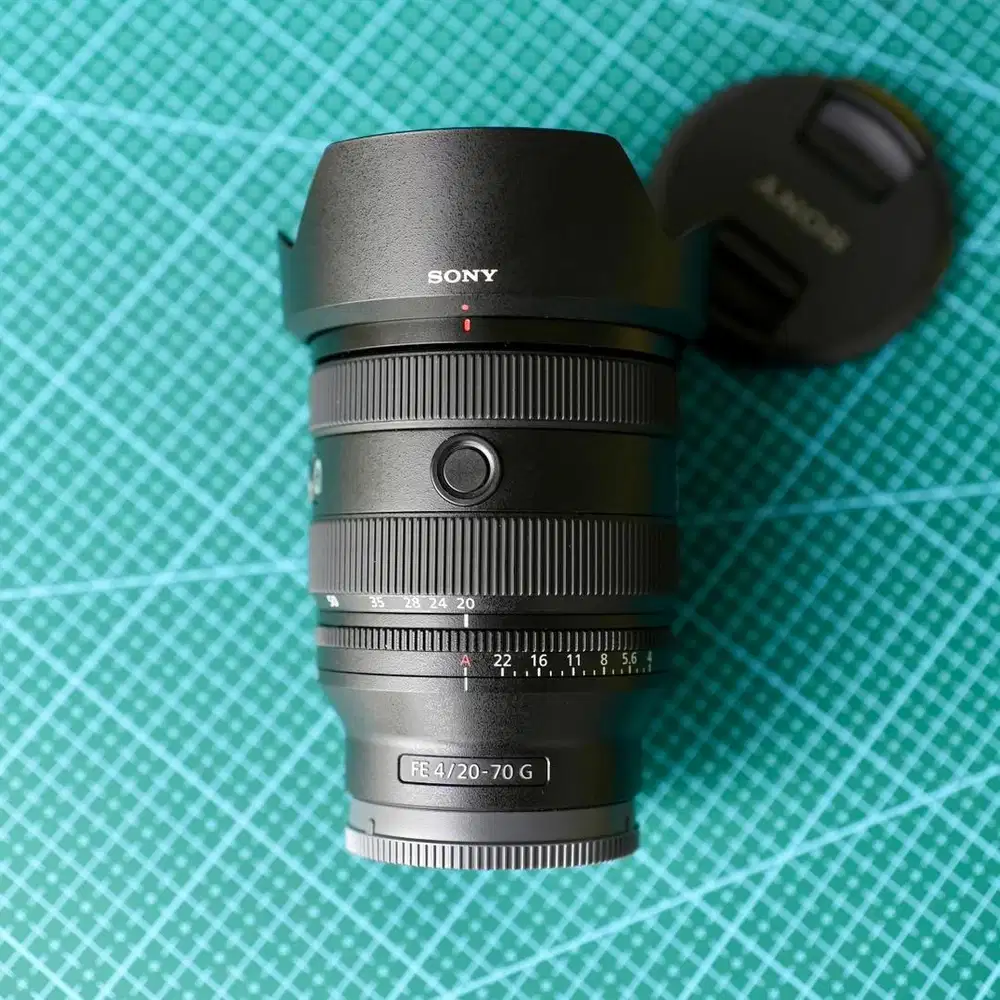 Lensa Zoom Sony FE 20-70mm f4 G Like New