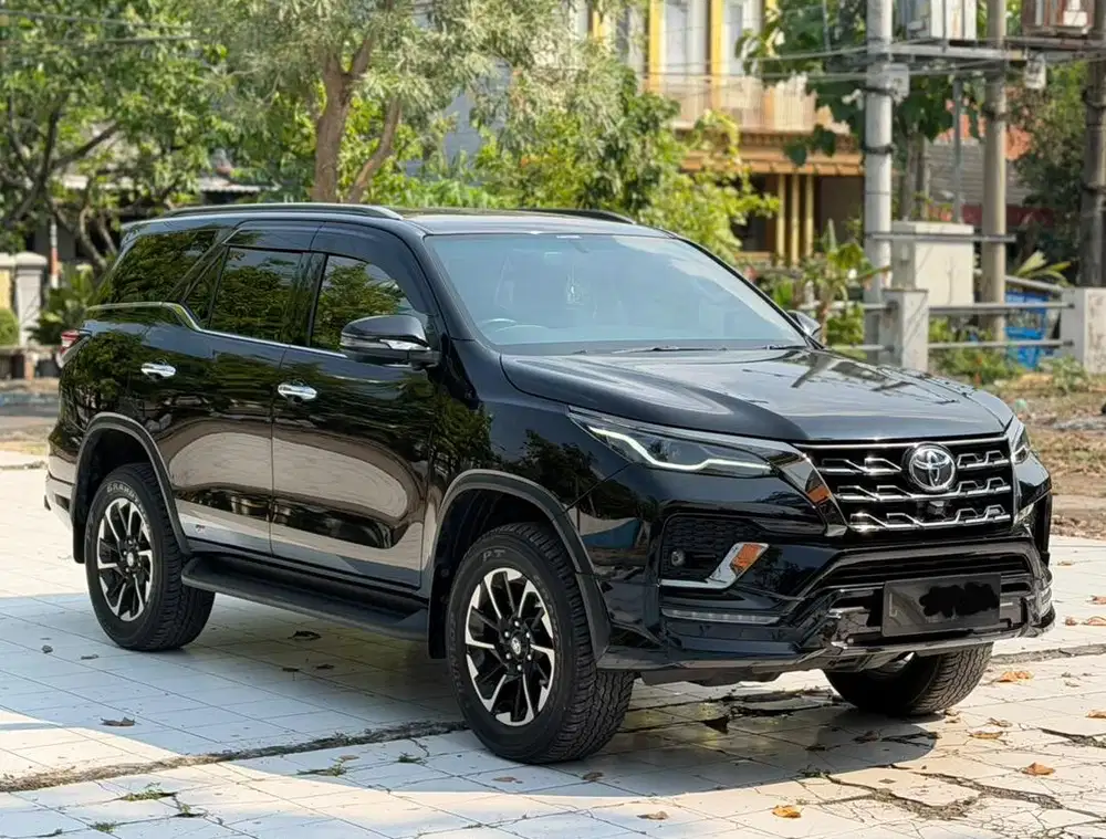 TOYOTA FORTUNER 2021 2.4 VRZ GR 4X2 SOLAR AT