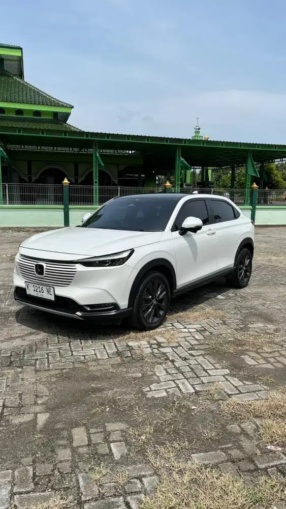 Honda HRV AT 2023 like new