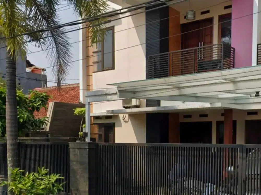 Rumah LELANG Murah Strategis Siap Huni Pusat Kota di Jalan Kidung, Turangga