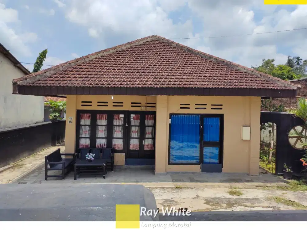 Dijual Rumah di JL. Wolter Monginsidi, Teluk Betung Utara (Kode : AY 3680)