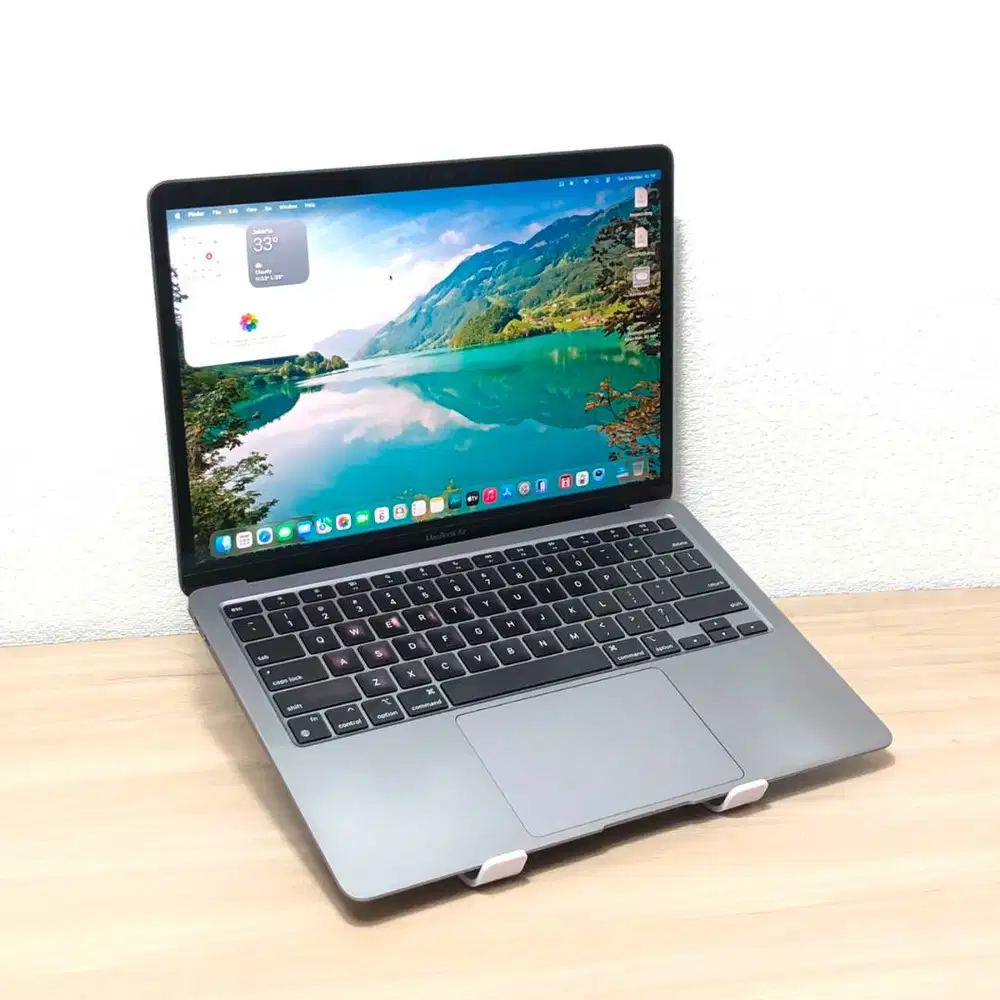 MACBOOK AIR M1 (A2337) 8GB RAM 128GB SSD – Tipis, Kencang & Super Irit