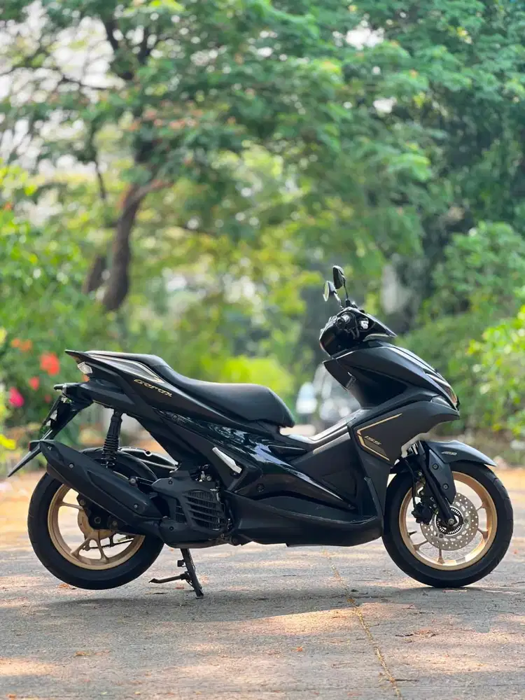 YAMAHA AEROX 155 S ABS 2019 HITAM KM 11K PAJAK PANJANG LIKE NEW
