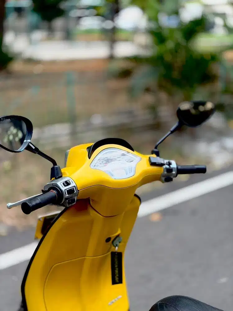 VESPA SPRINT IGET 2017 MURAH