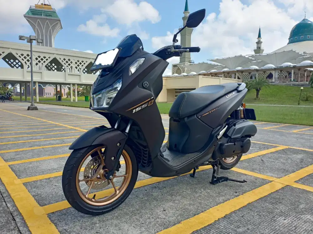 Yamaha Lexi LX 155