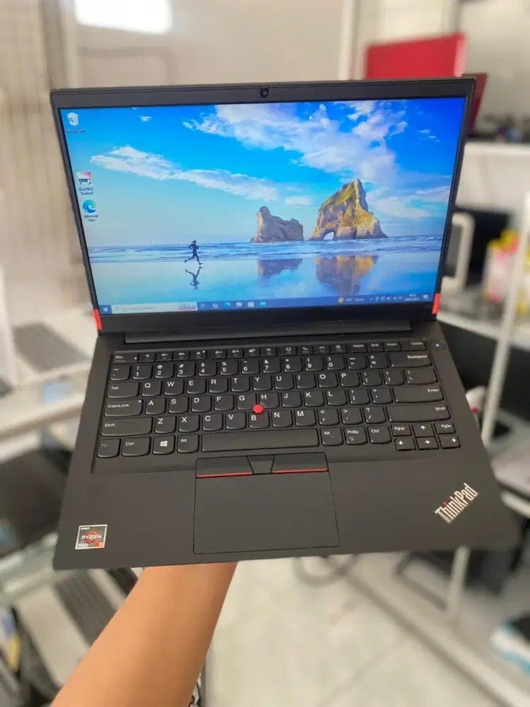 LAPTOP LENOVO THINKPAD E14