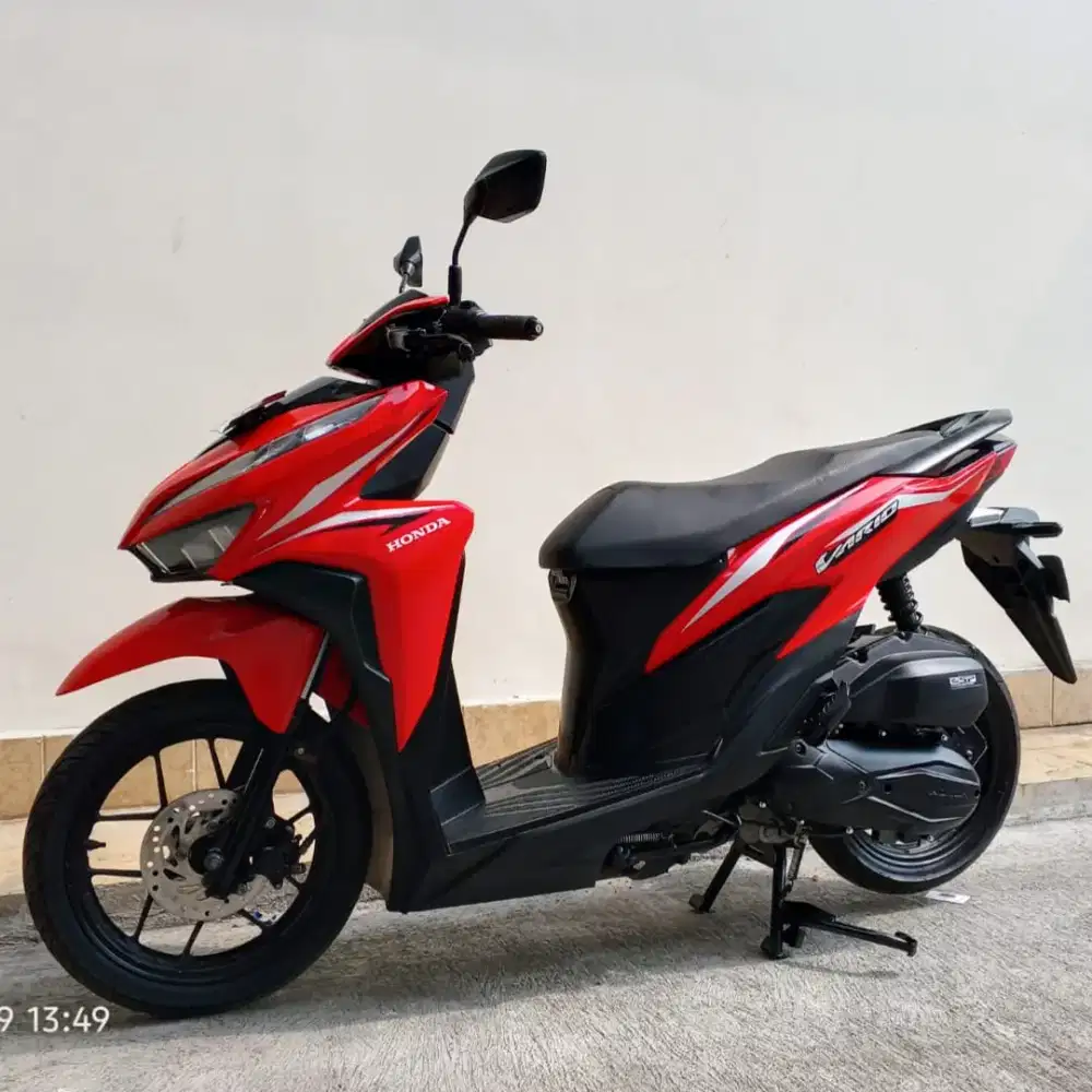 HONDA VARIO 125 CBS ISS LED TAHUN 2018 CASH KREDIT MURAH DP 2.400