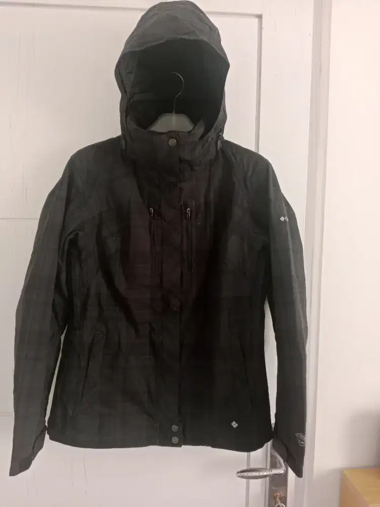 Jaket outdoor Columbia omnitec