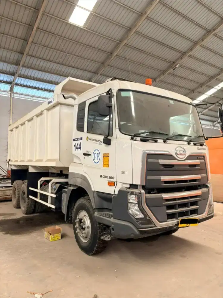 DIJUAL UD Trucks Quester CWE280 TV24