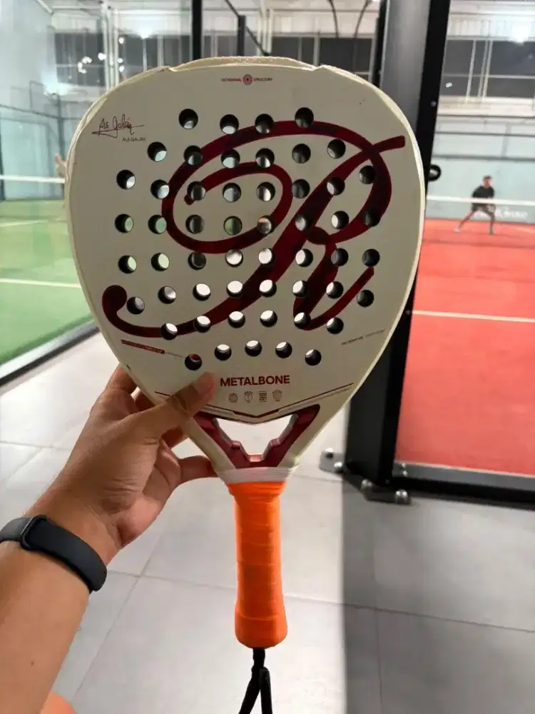 Raket Padel Adidas Metalbone Reserve 2026