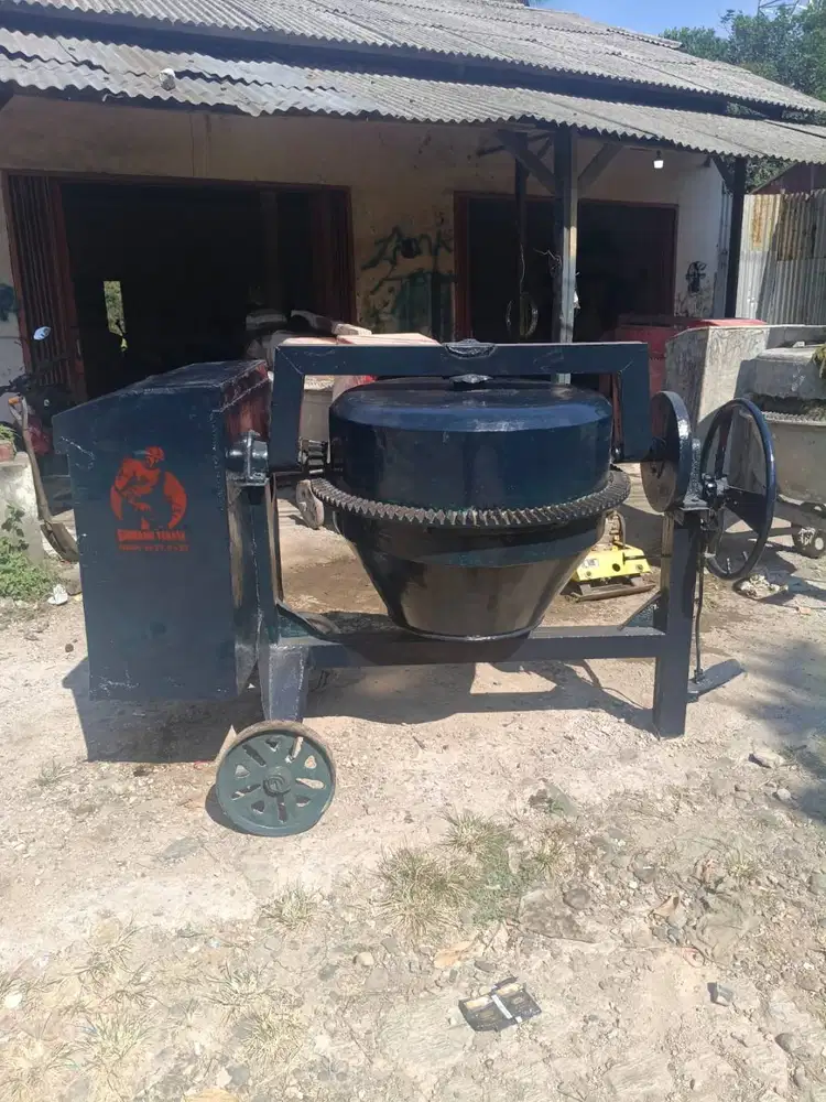 Jual Mesin Mixer Cor Beton Iron Globe Kondisi Mulus