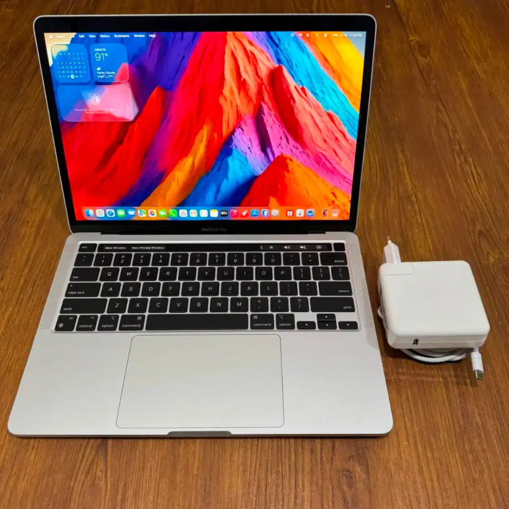 Macbook pro m1 2020 13 inch ram 16gb ssd 256gb siap pakai bisa cod