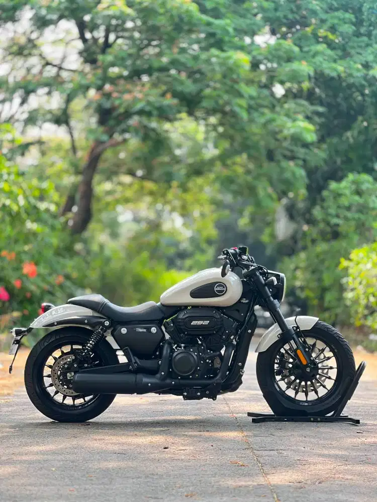 KEEWAY BENDA V252C FI ABS PUTIH 2023 KM 1K PAJAK PANJANG NO MINUS