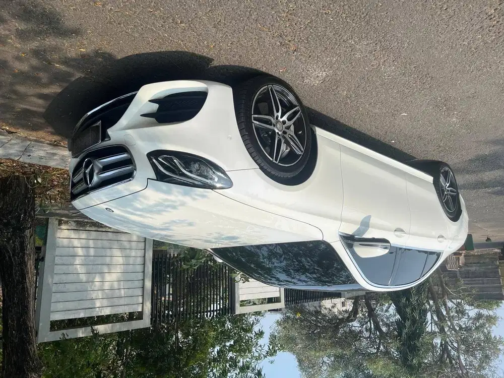 MERCEDES BENZ E300 AMG 2017 White Putih LOW KM 2016 MERCY 2018 W213