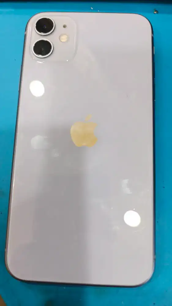 Hp bekas iphone 11