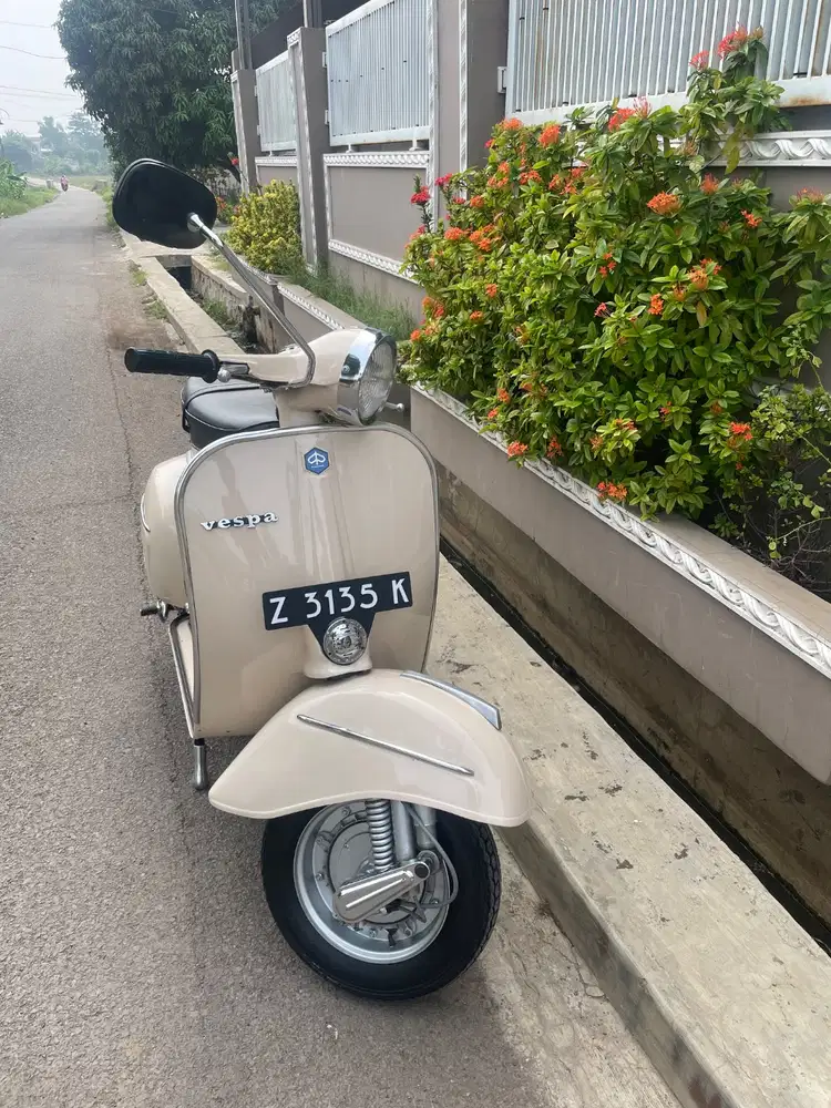 Vespa sprint veloce bagol