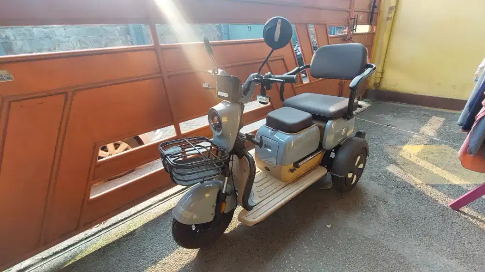 TORA YAMMA SEPEDA LISTRIK RODA 3